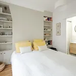 Elegant 1-Bedroom Apartment