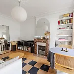 Elegant 1-Bedroom Apartment